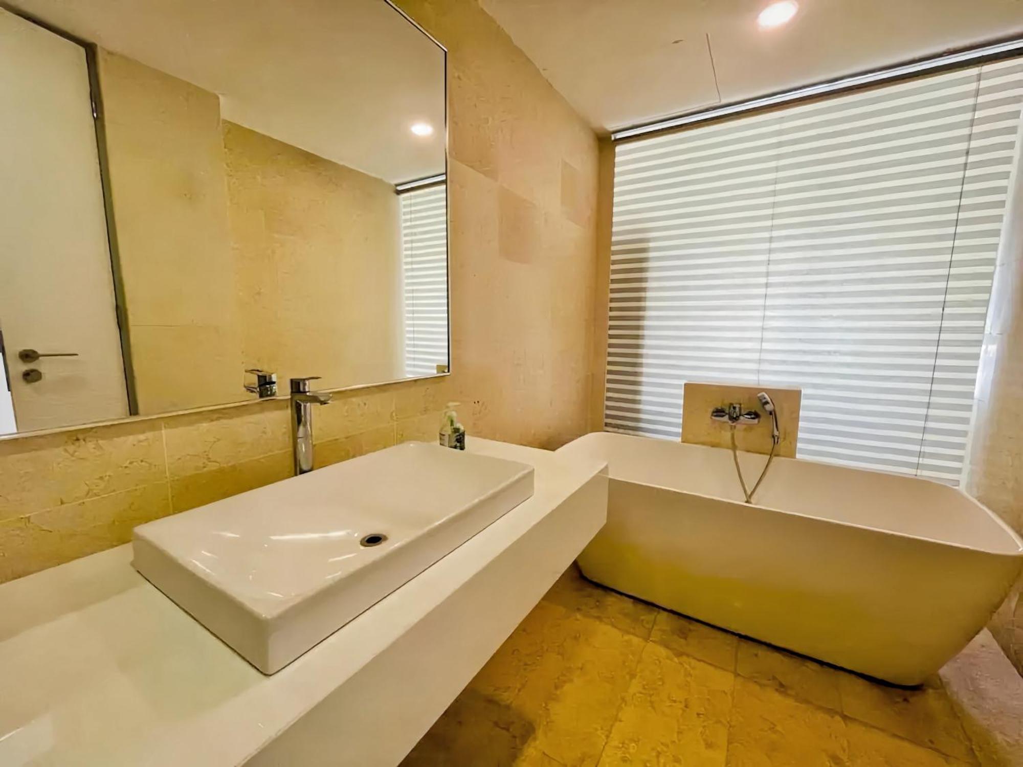 Seaview Suites Penang George Town Bagian luar foto