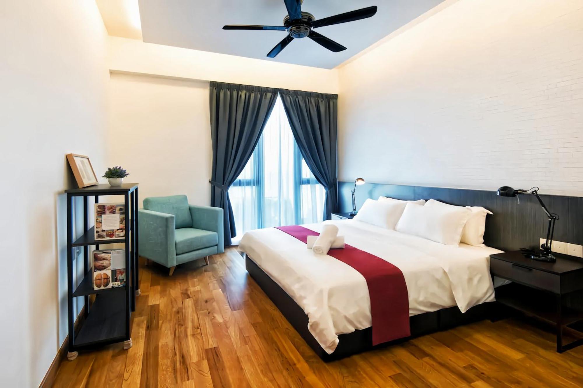 Seaview Suites Penang George Town Bagian luar foto