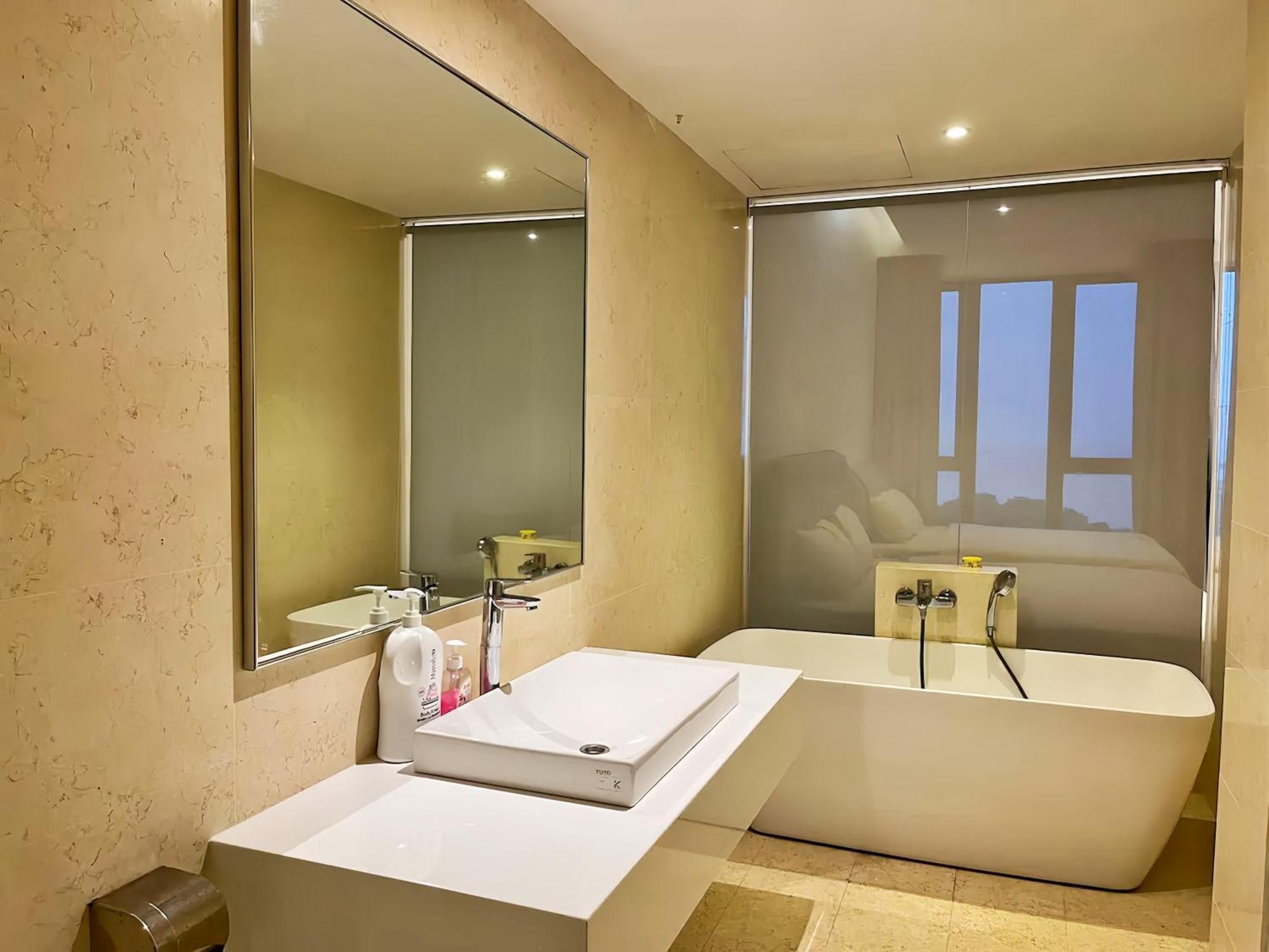 Seaview Suites Penang George Town Bagian luar foto