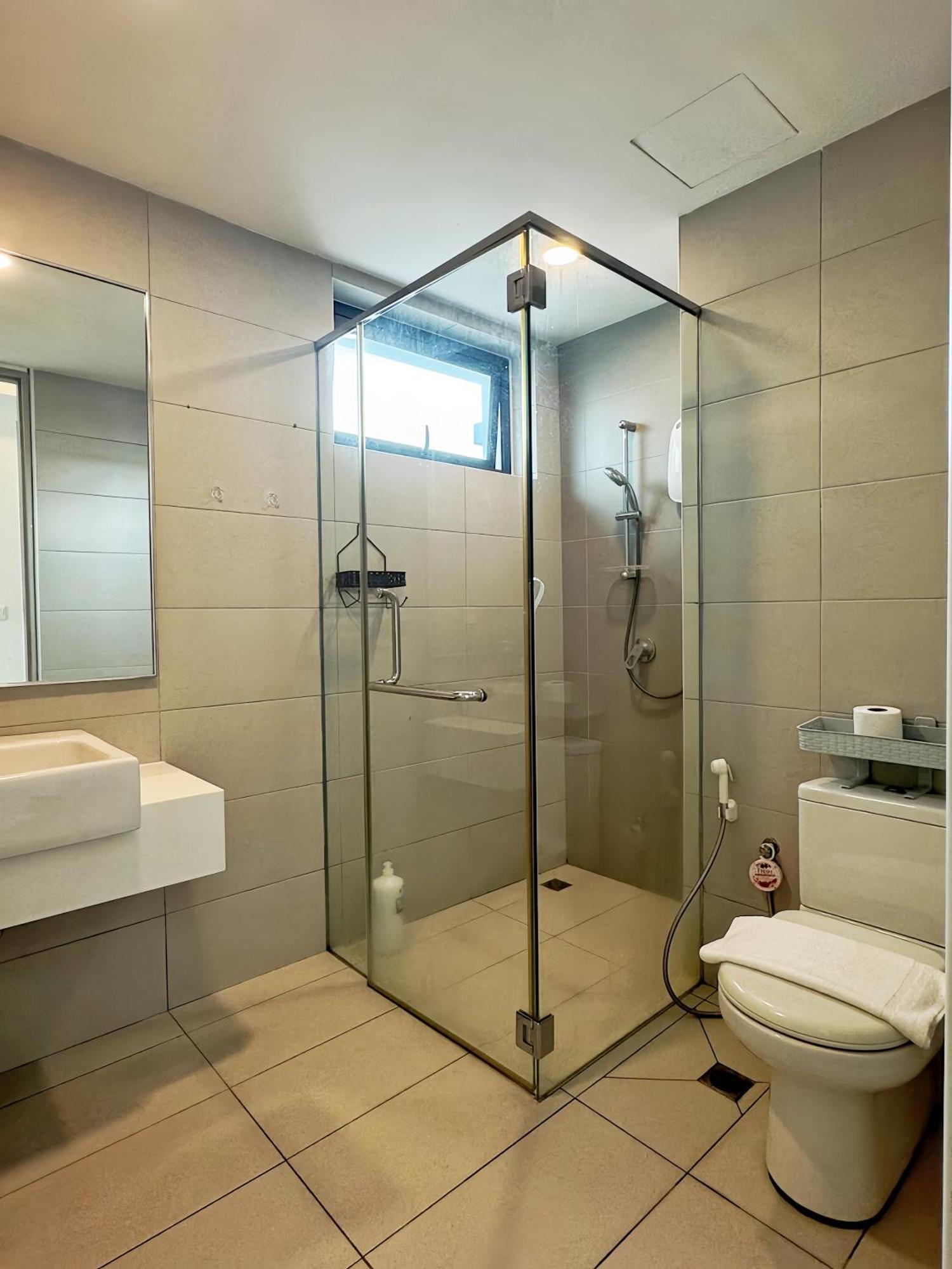 Seaview Suites Penang George Town Bagian luar foto