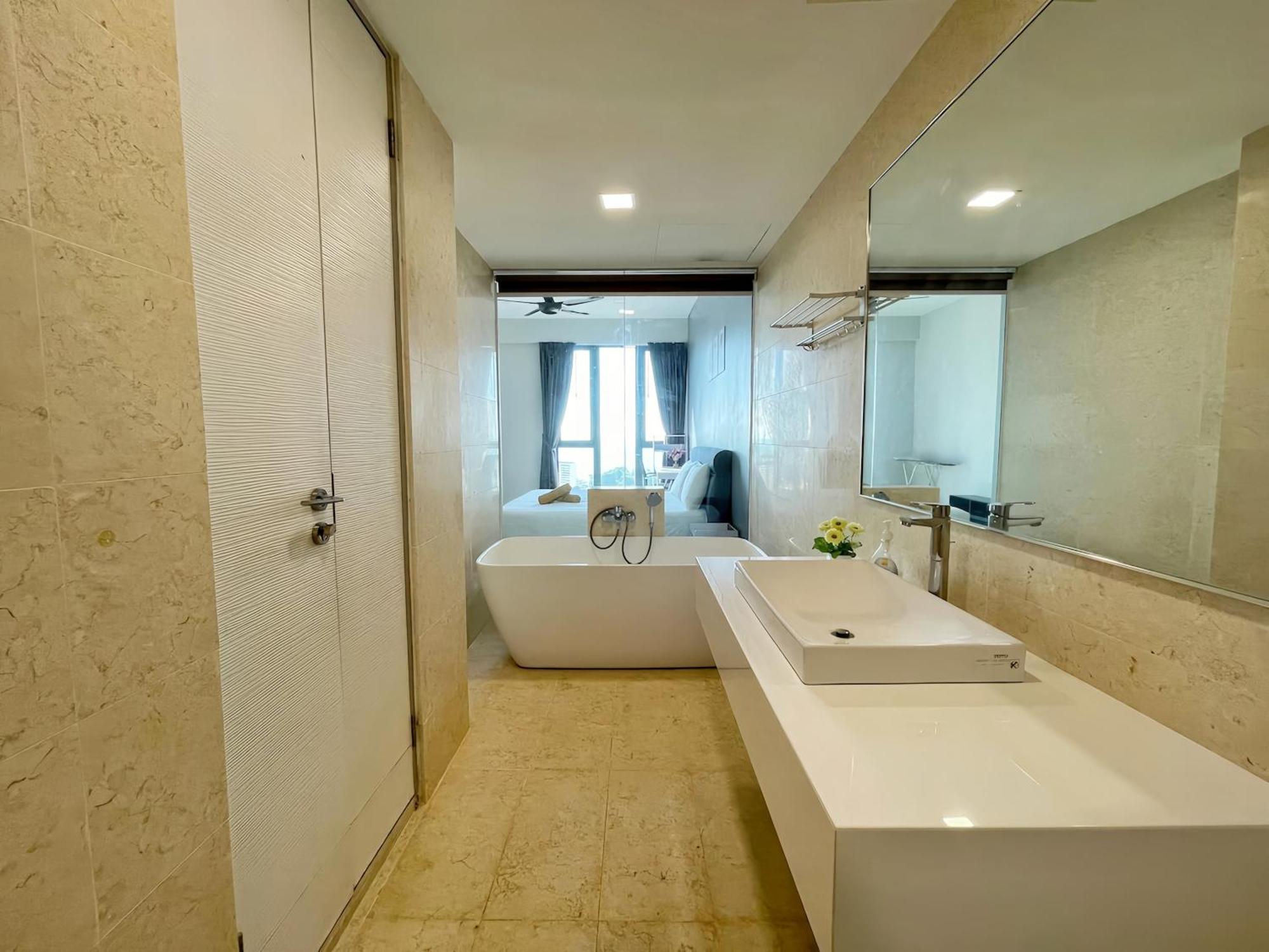 Seaview Suites Penang George Town Bagian luar foto