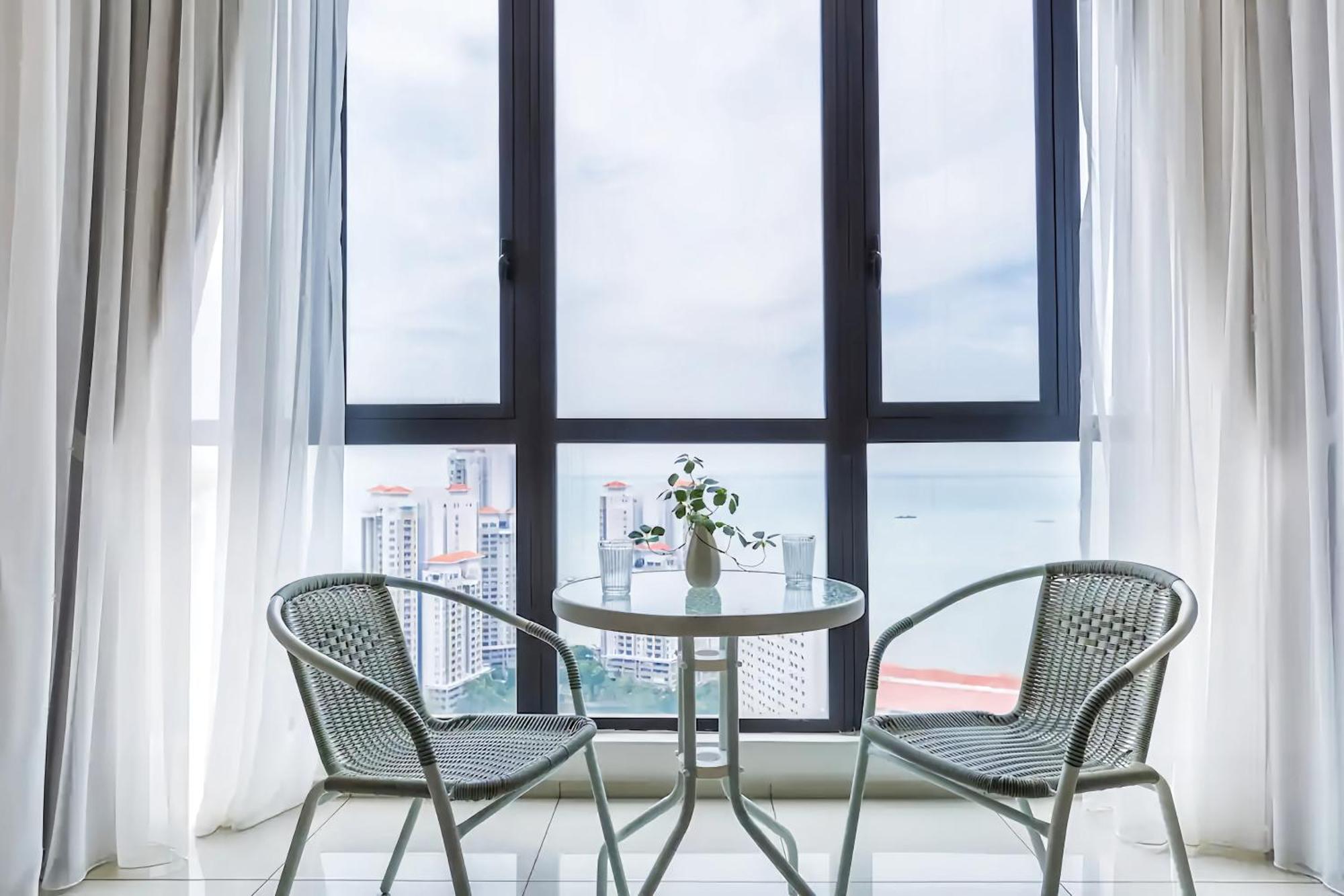 Seaview Suites Penang George Town Bagian luar foto