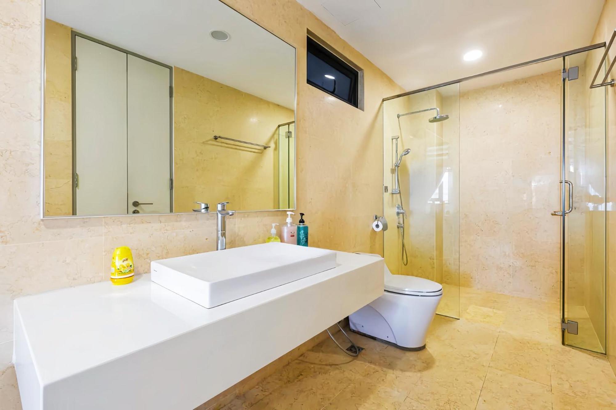 Seaview Suites Penang George Town Bagian luar foto